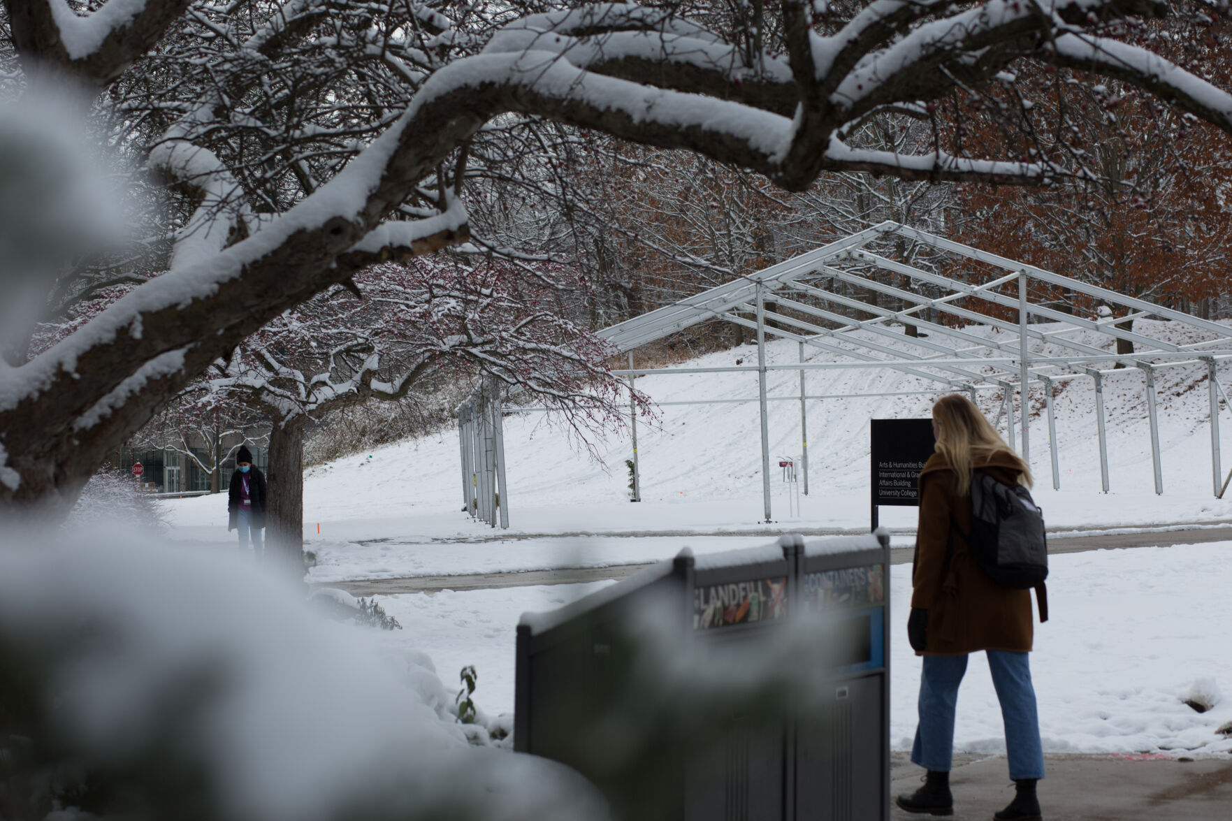 Snow on Campus Pictures - Greenspan (FINAL) - 21-11-29-2.jpg